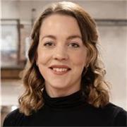 ’m an empathetic, results-driven life coach helping individuals unlock their potential and achieve lasting personal and profession